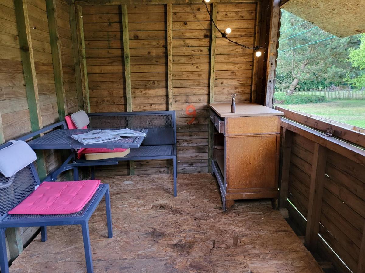 Apartment A La Salle De Jeux Et Son Jardin Autour De La Verte *